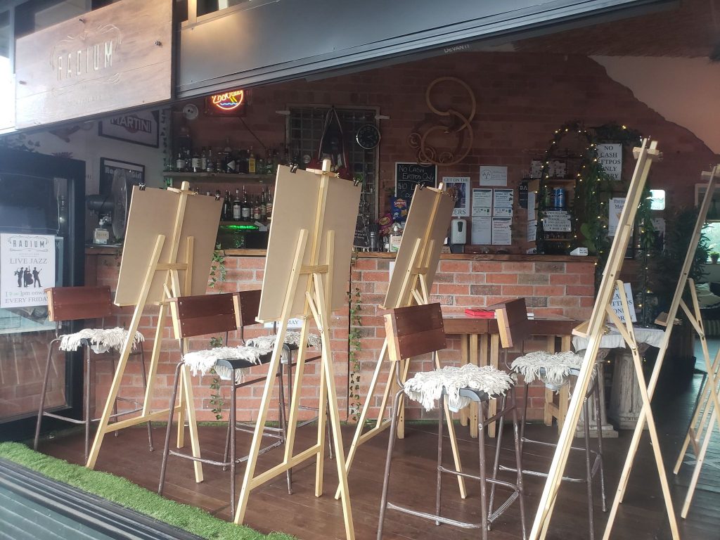 Team Building Activities Melbourne Draw and Drink